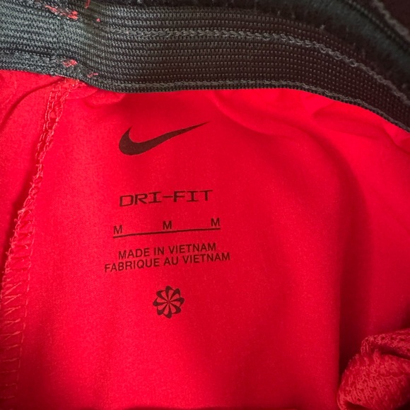 Nike Men's DNA dri fit basketball shorts, 6” inseam with pockets - Red - Picture 3 of 4